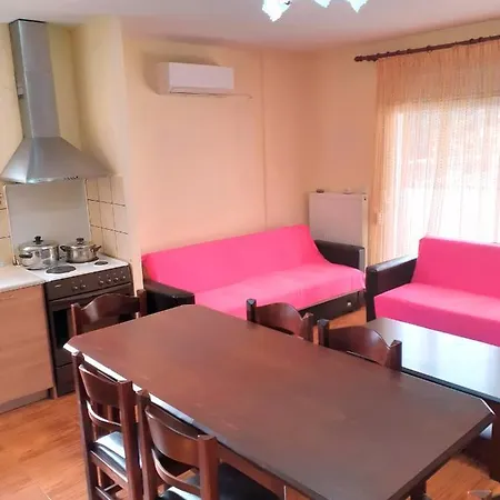 Apartment Dimis *