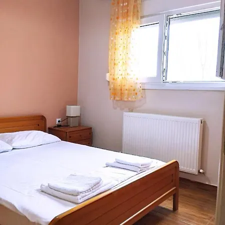 Apartment Dimis *